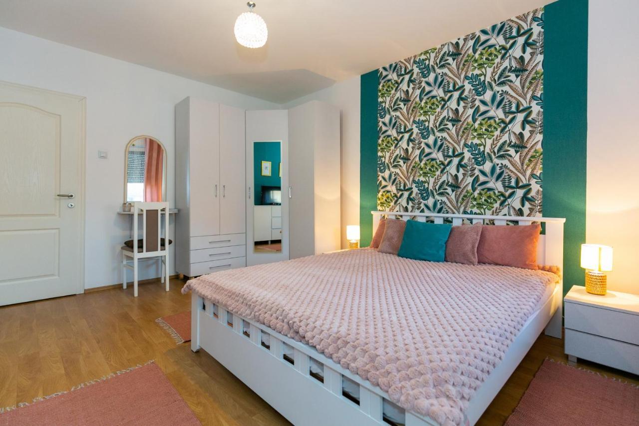 Welcome Apartman Subotica Bagian luar foto