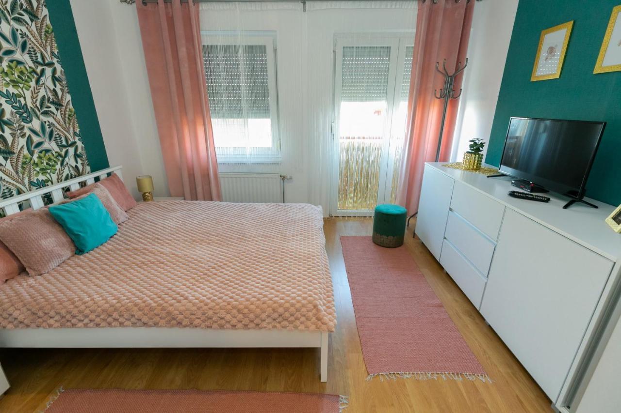 Welcome Apartman Subotica Bagian luar foto